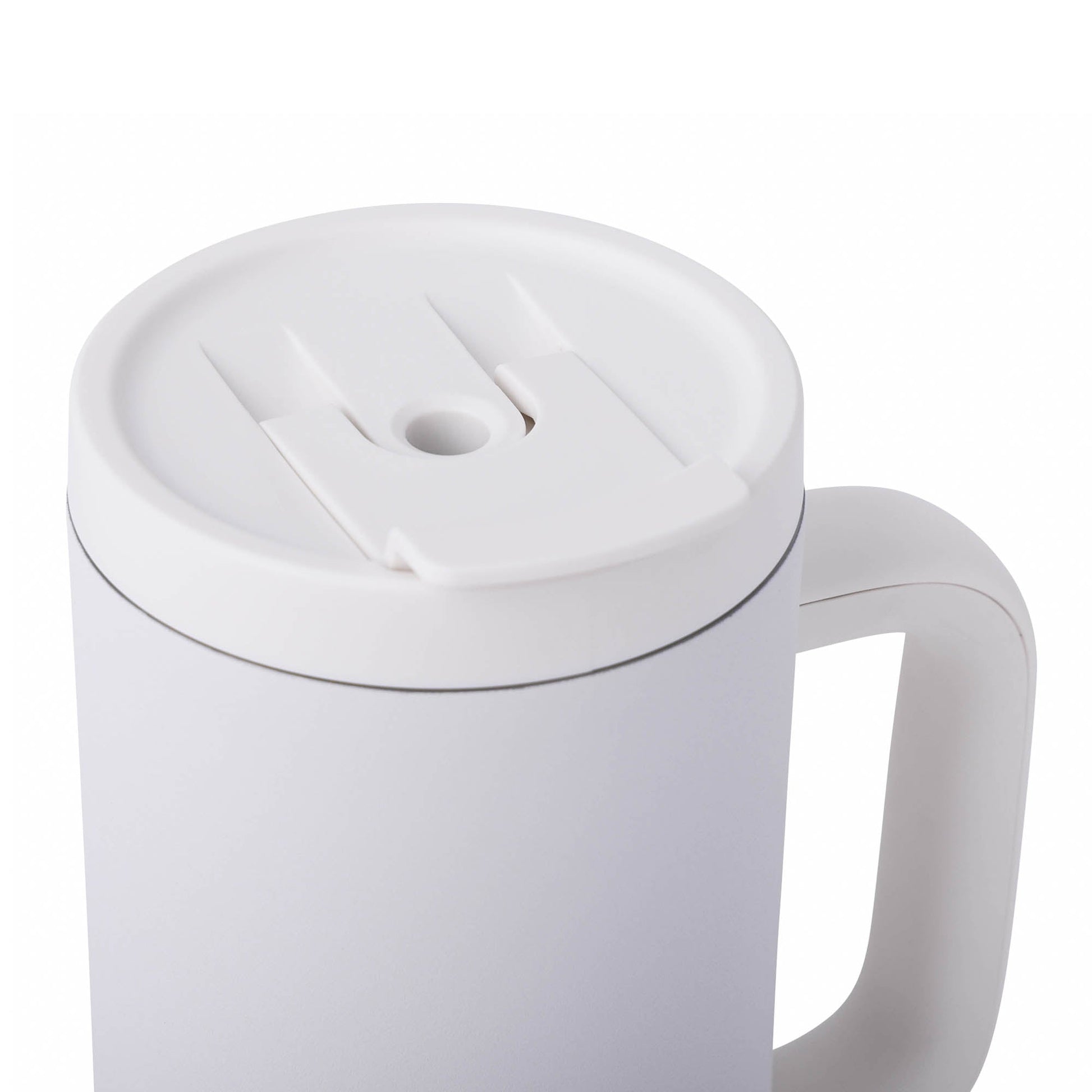 40-oz-leisure-tumbler-c2 CoreHome_MannaHydration_Whites_Raw-42.jpg