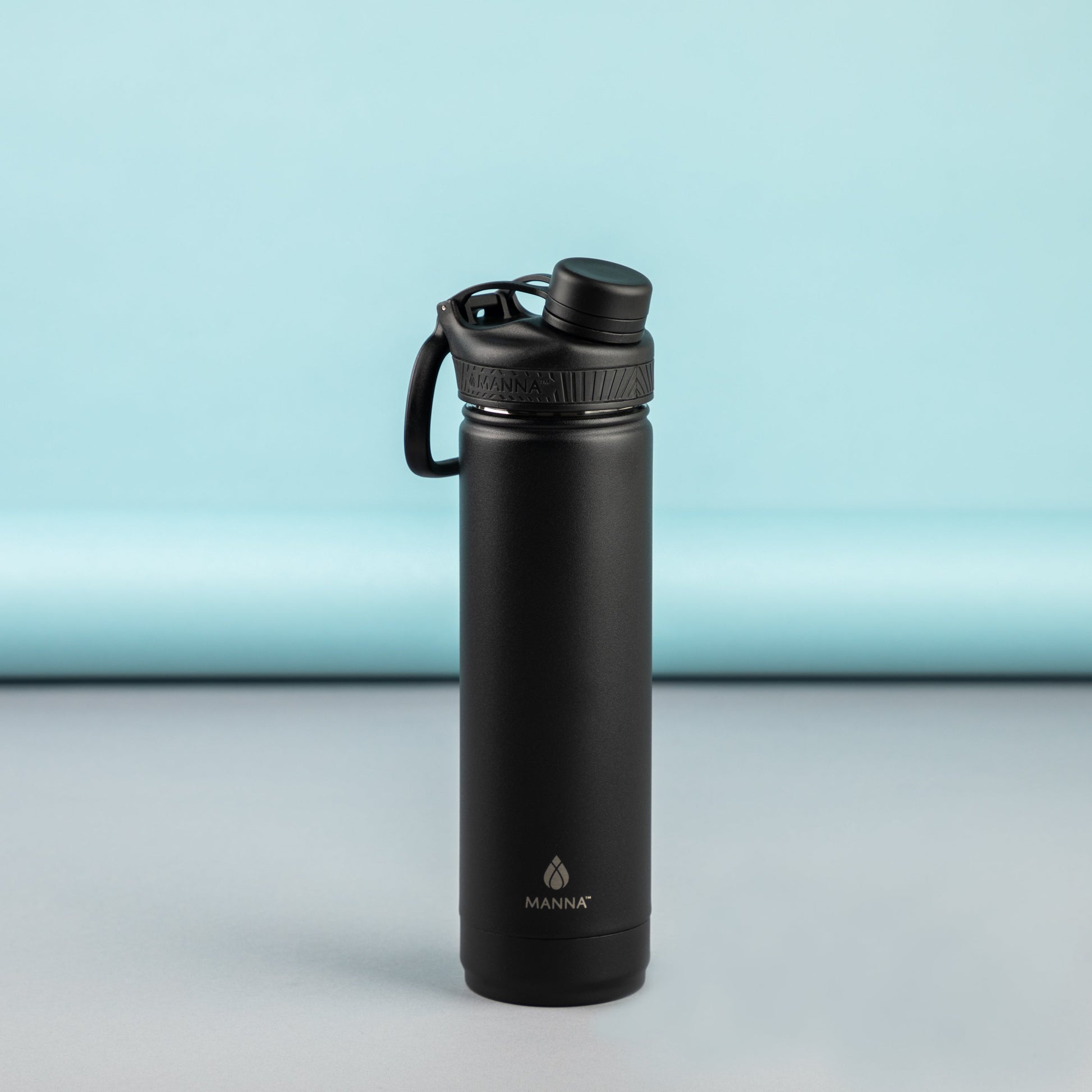 26-oz-saratoga-bottle-e6 MAN_Website_Saratoga_05.jpg